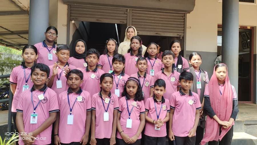 Class group photograph